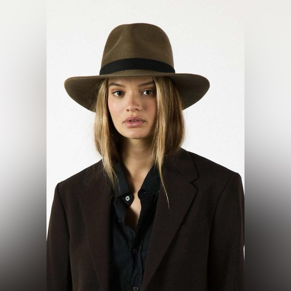 *NEW* Janessa Leone Hat!